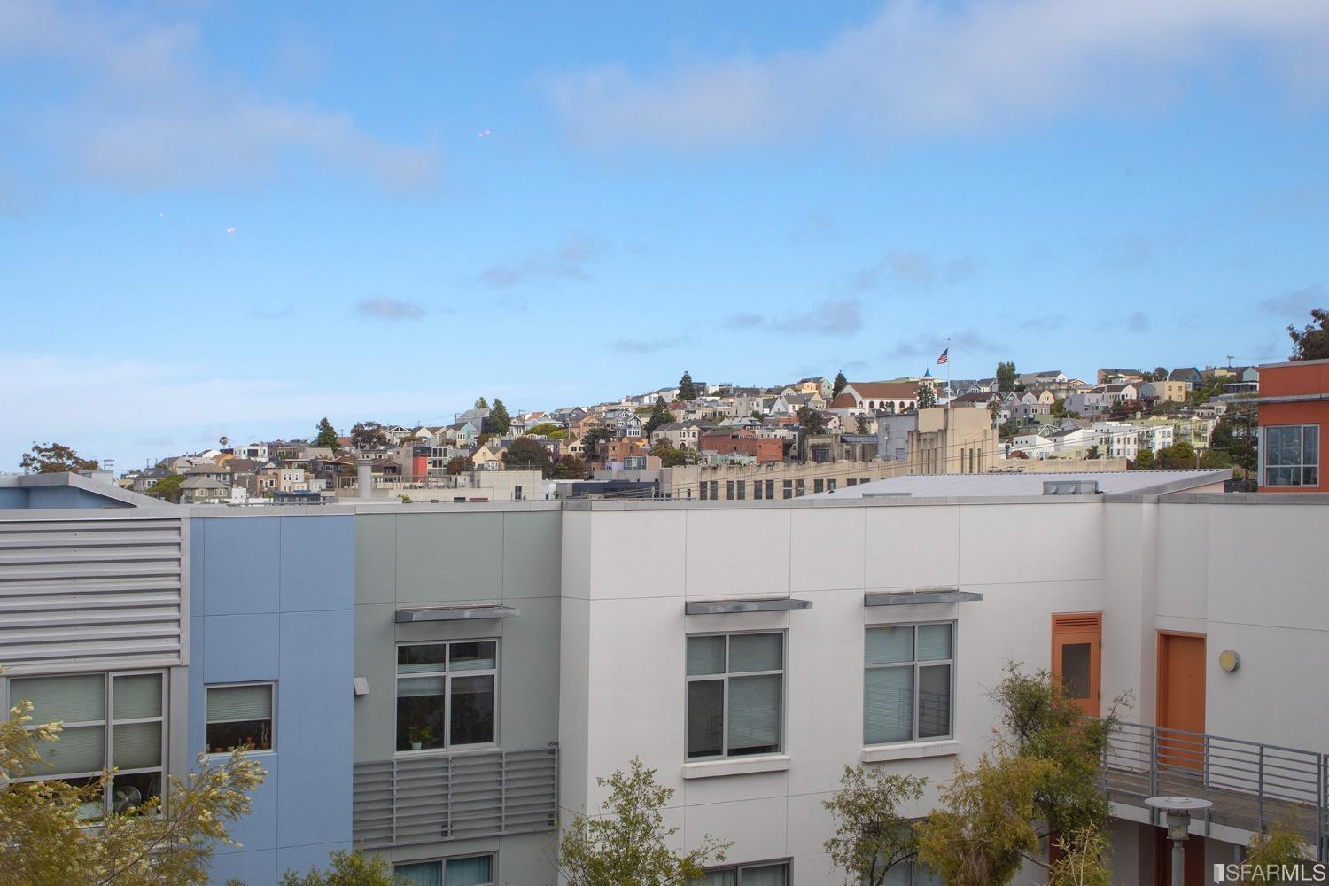 451 Kansas Street Unit: 563