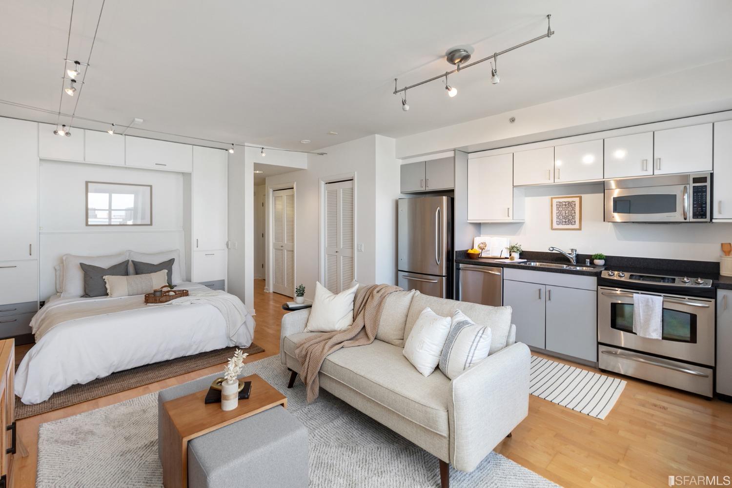 451 Kansas Street Unit: 563