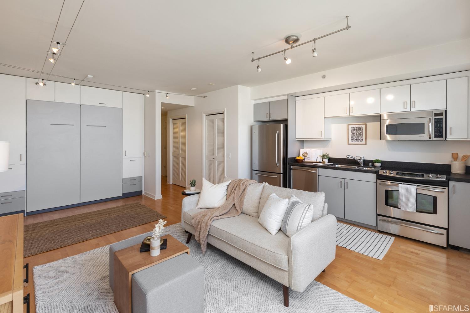 451 Kansas Street Unit: 563