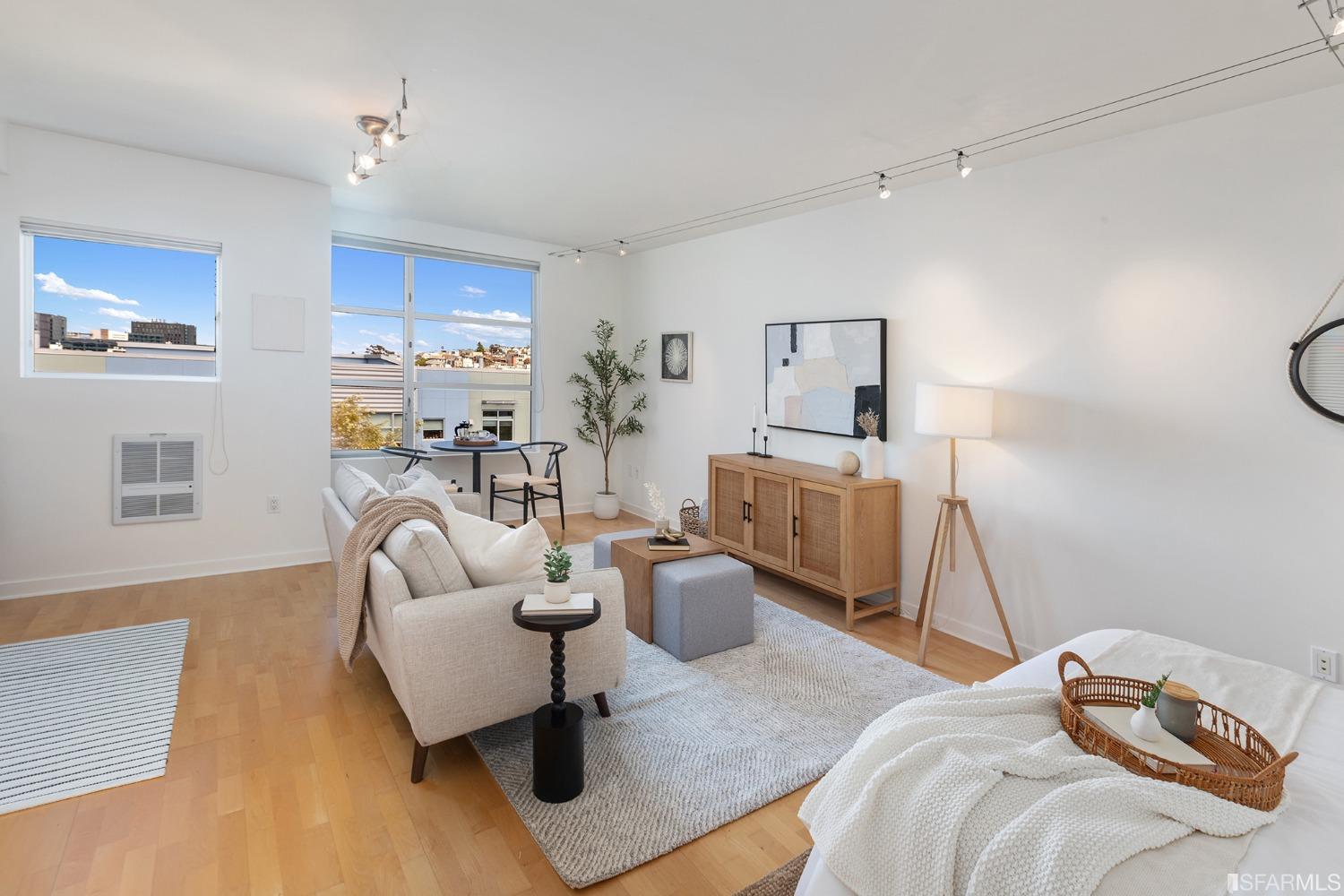 451 Kansas Street Unit: 563