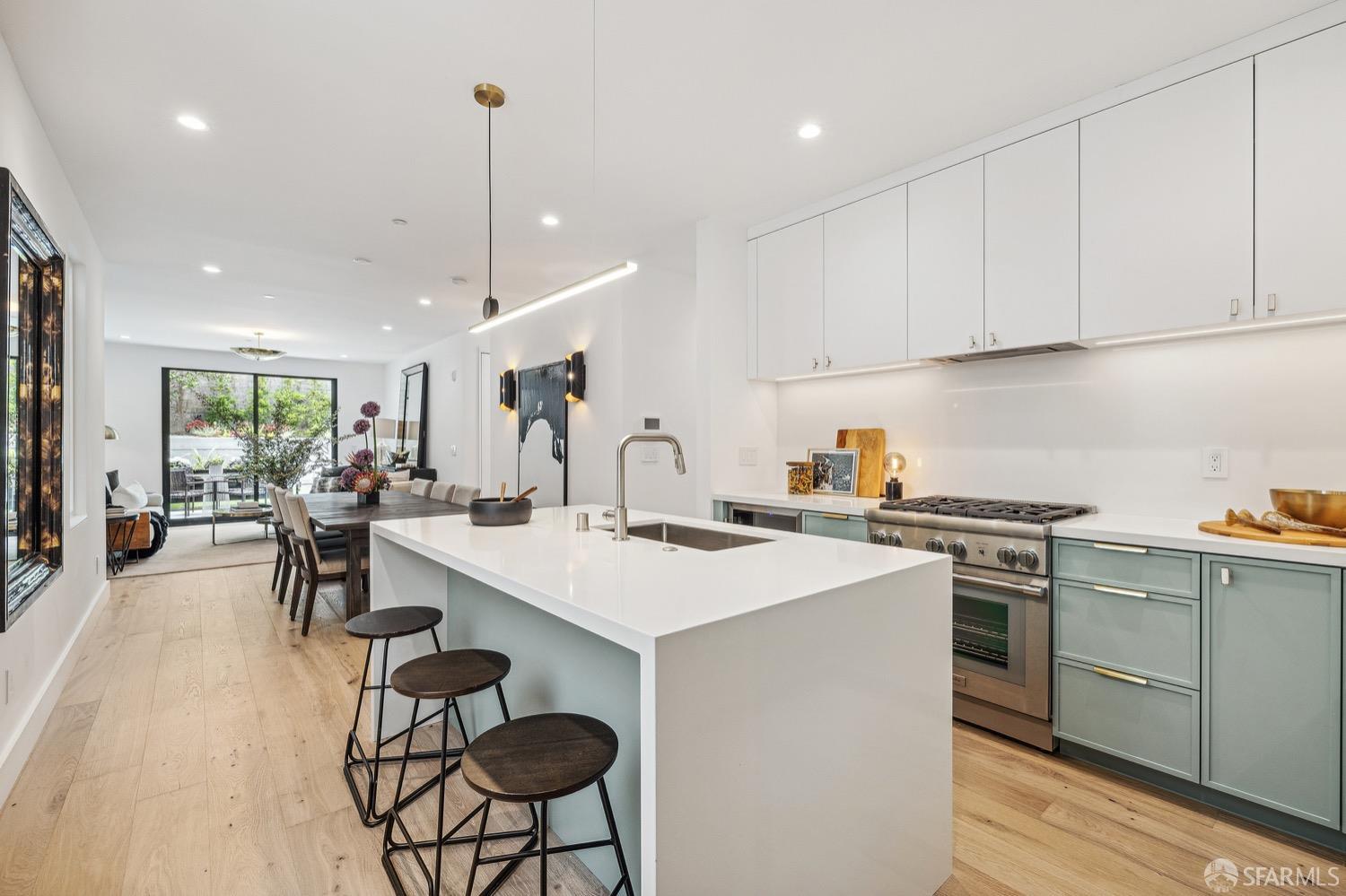 3456 Sacramento Street Unit: 2