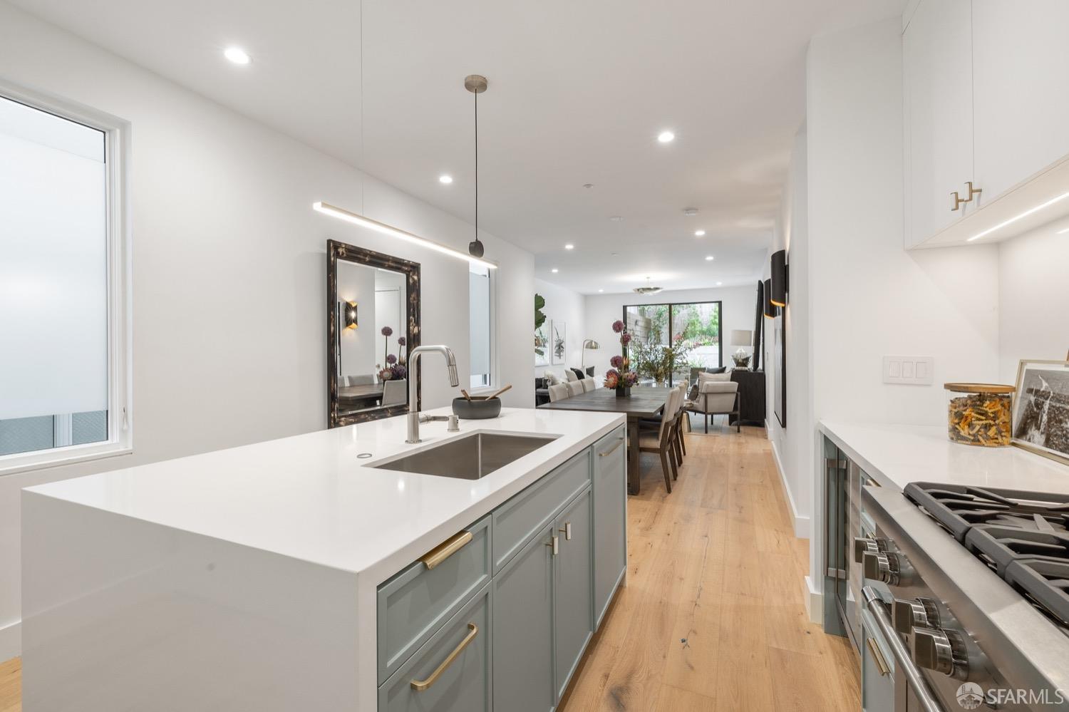 3456 Sacramento Street Unit: 2