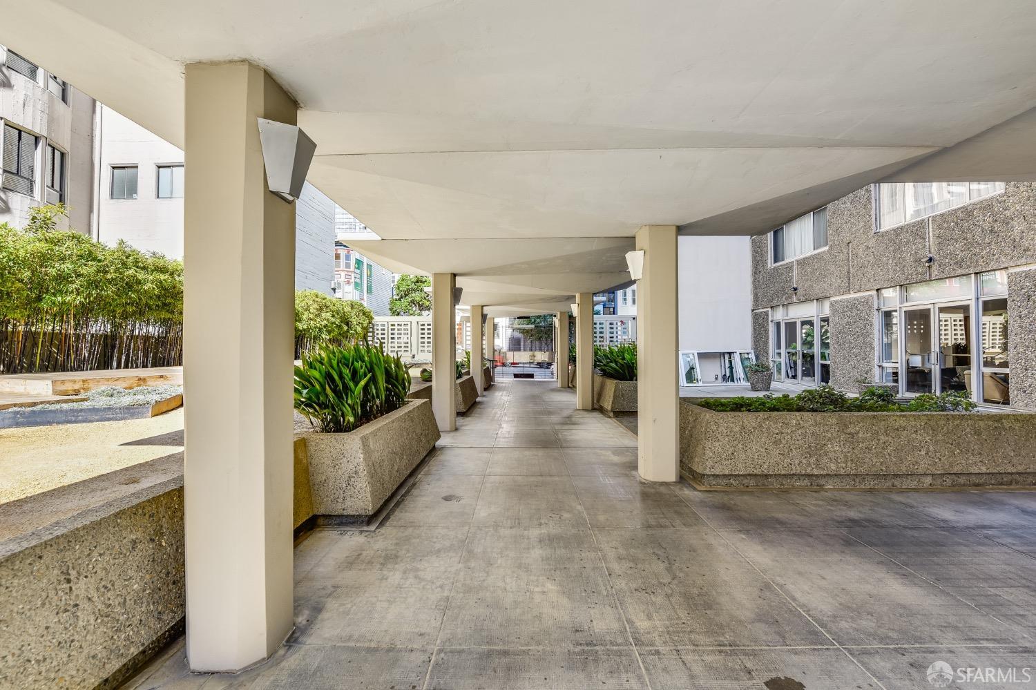 1001 Pine Street Unit: 209