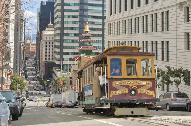 1001 Pine Street Unit: 209