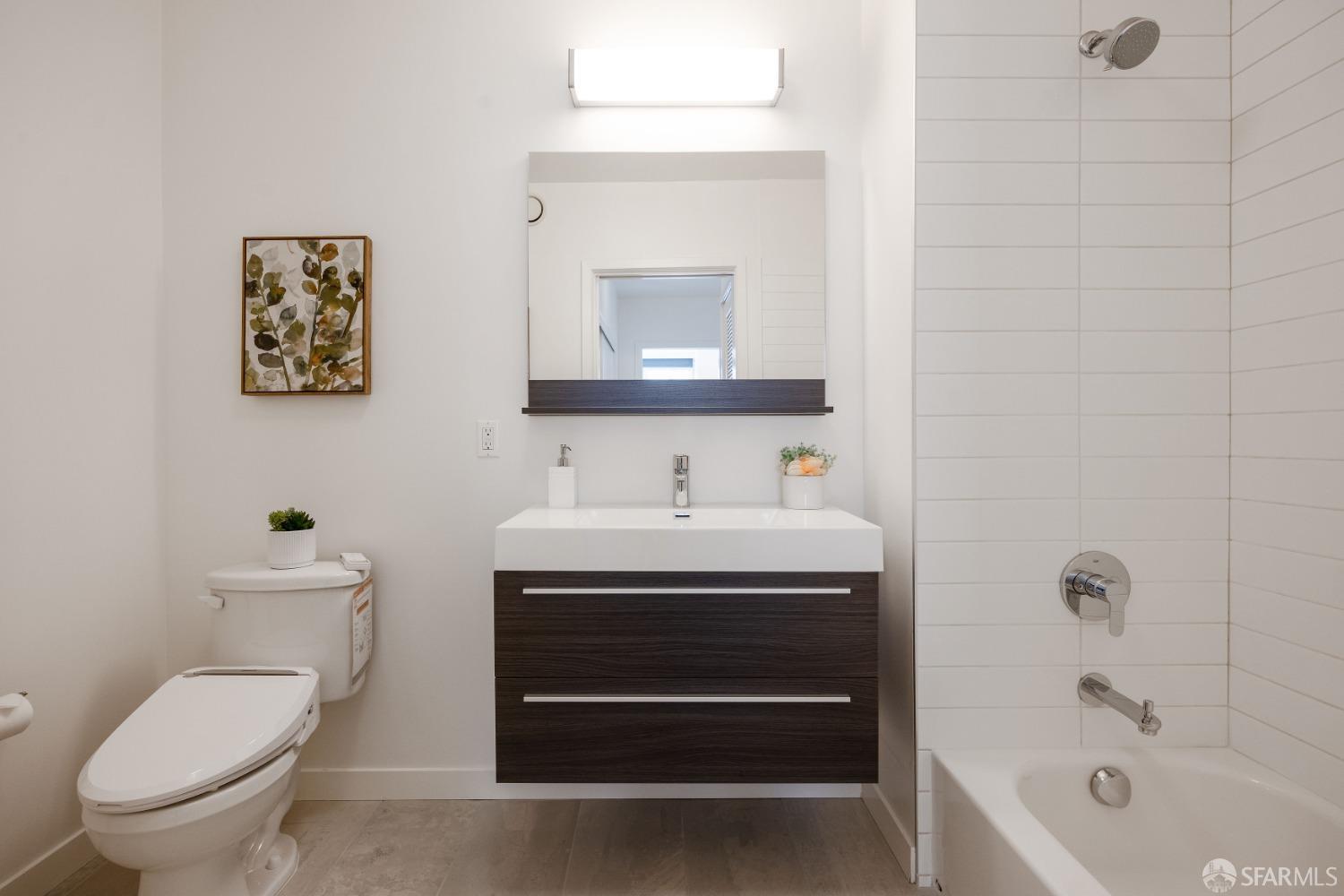 870 Harrison Street Unit: 301