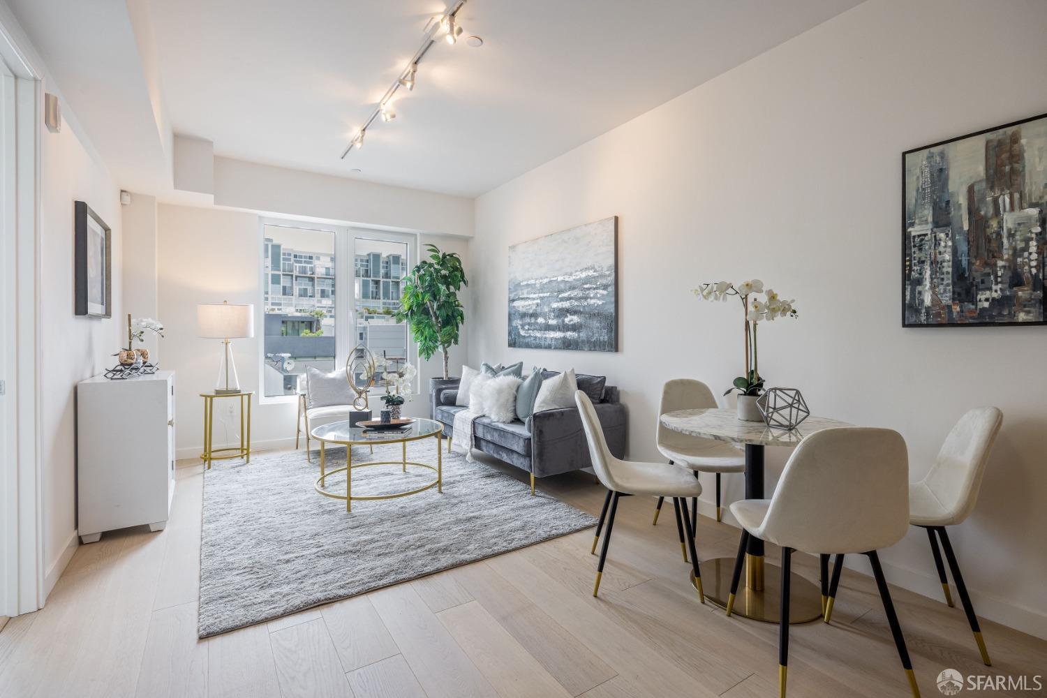 870 Harrison Street Unit: 301