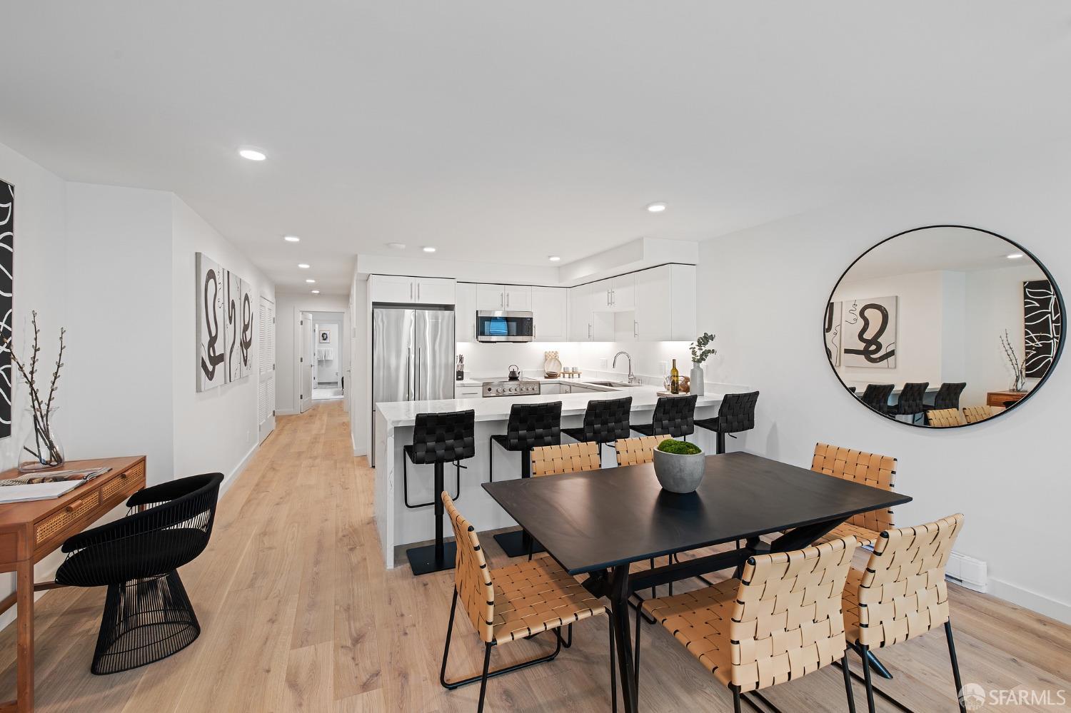 1624 Larkin Street Unit: 2