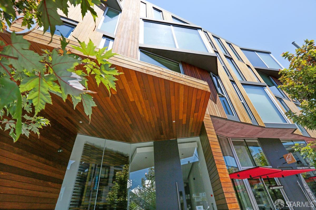450 Hayes Street Unit: 3L