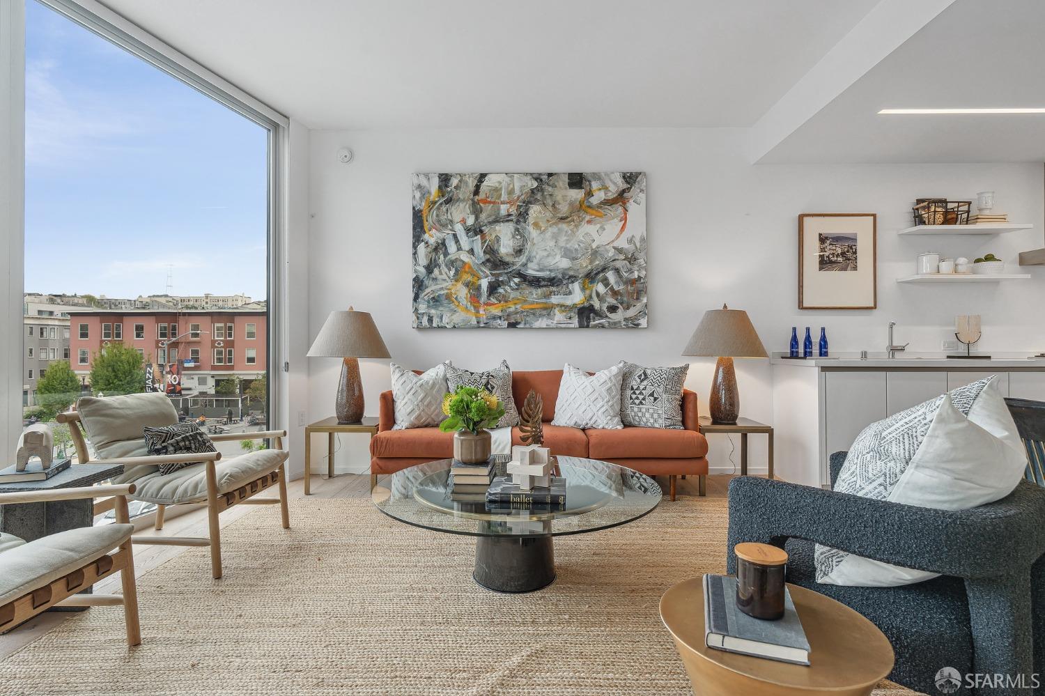 450 Hayes Street Unit: 3L