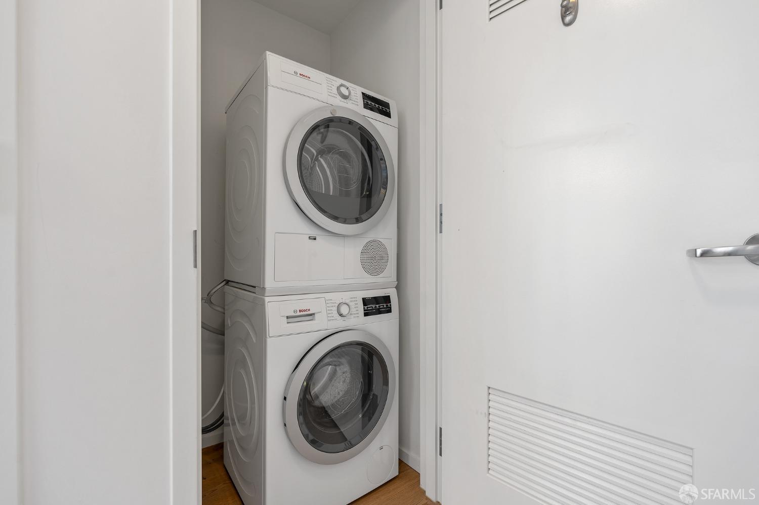 450 Hayes Street Unit: 3L