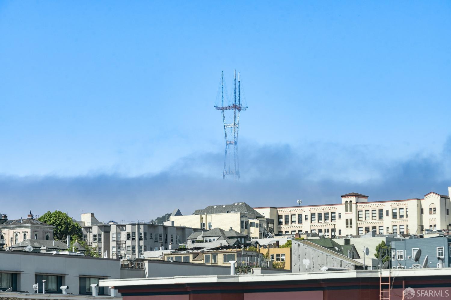 450 Hayes Street Unit: 3L