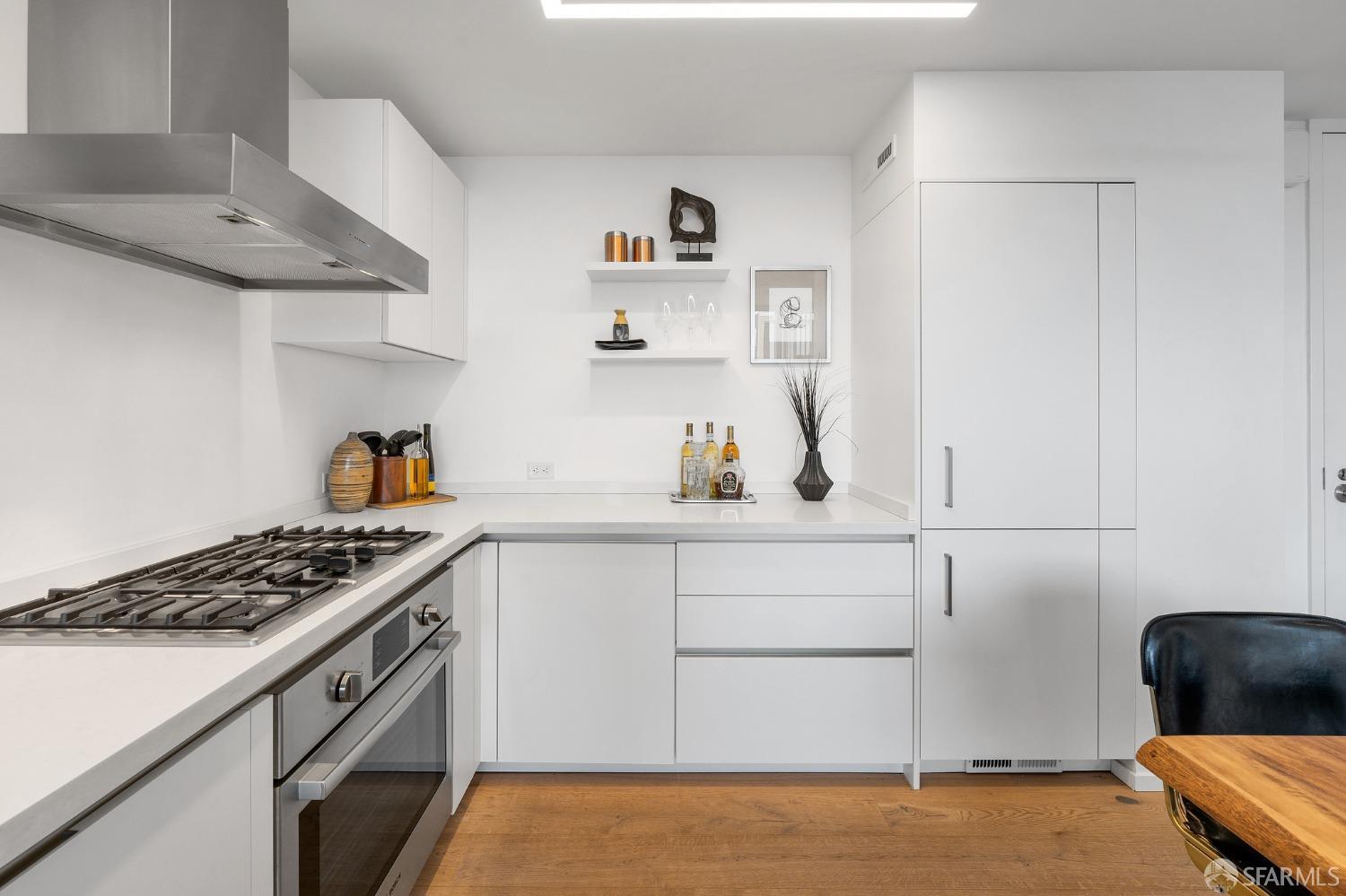 450 Hayes Street Unit: 3L