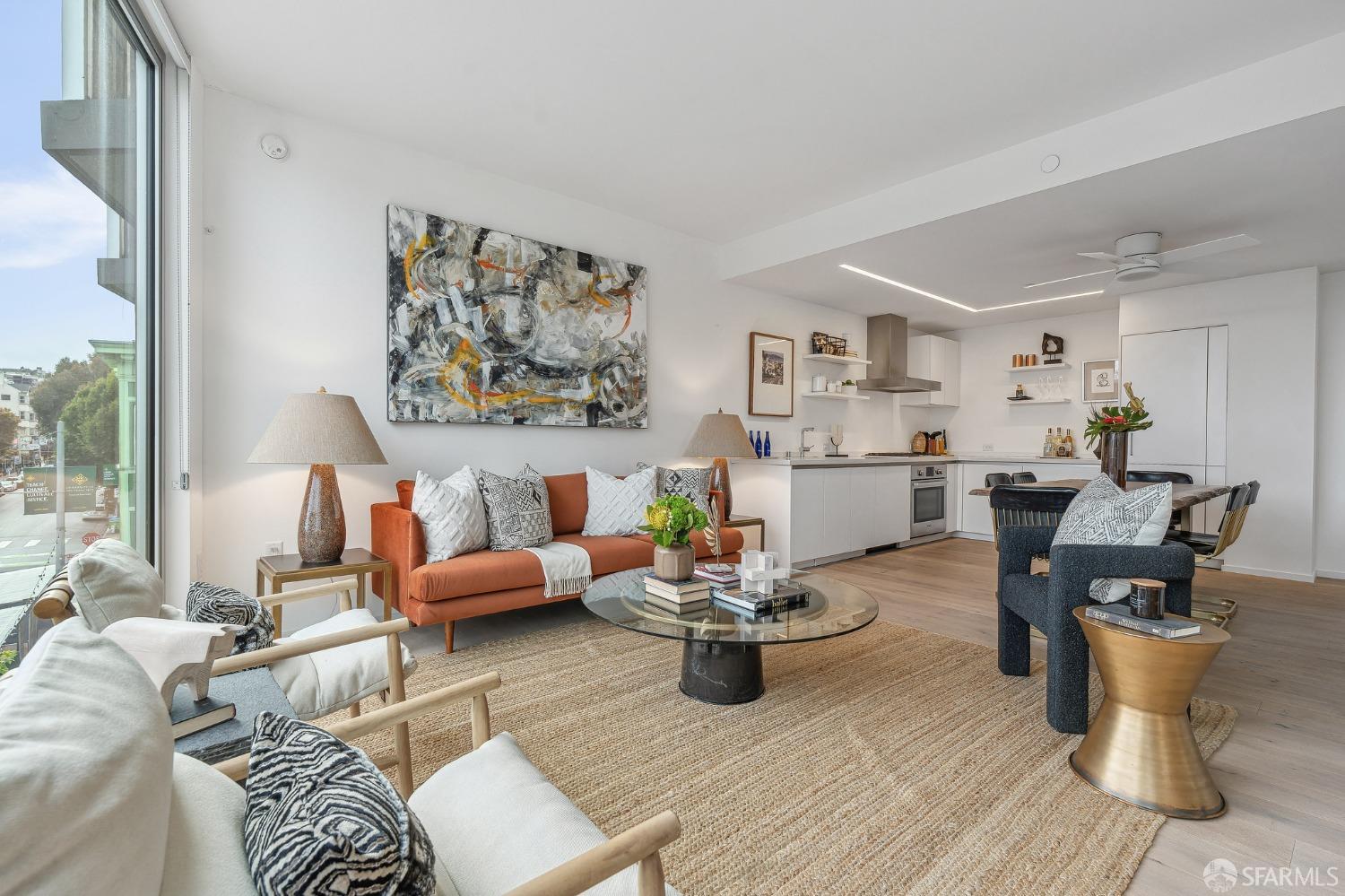 450 Hayes Street Unit: 3L
