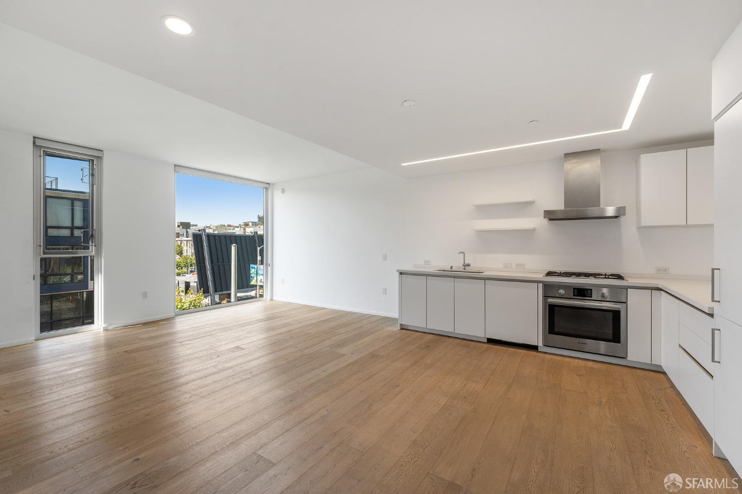 450 Hayes Street Unit: 3L