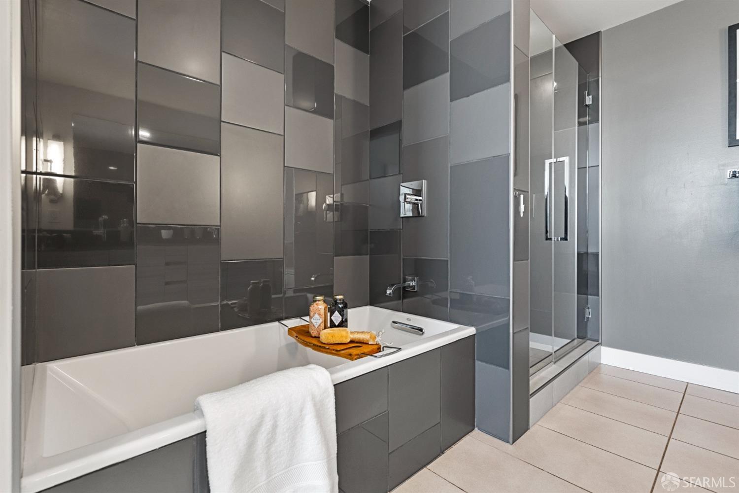 718 Long Bridge Street Unit: 804