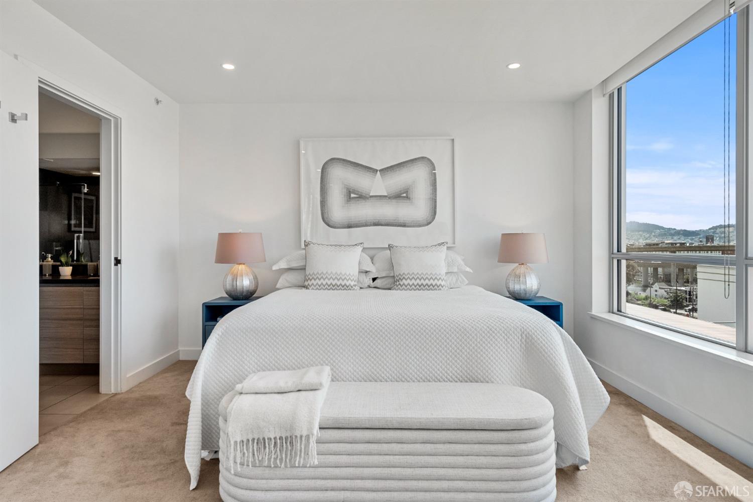 718 Long Bridge Street Unit: 804