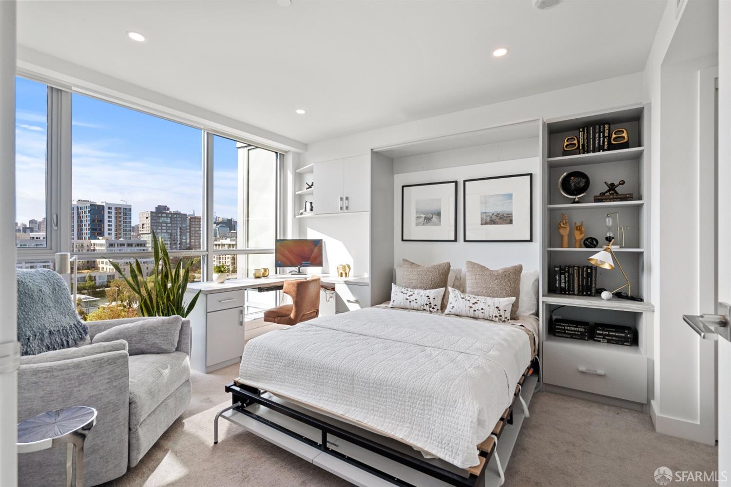 718 Long Bridge Street Unit: 804