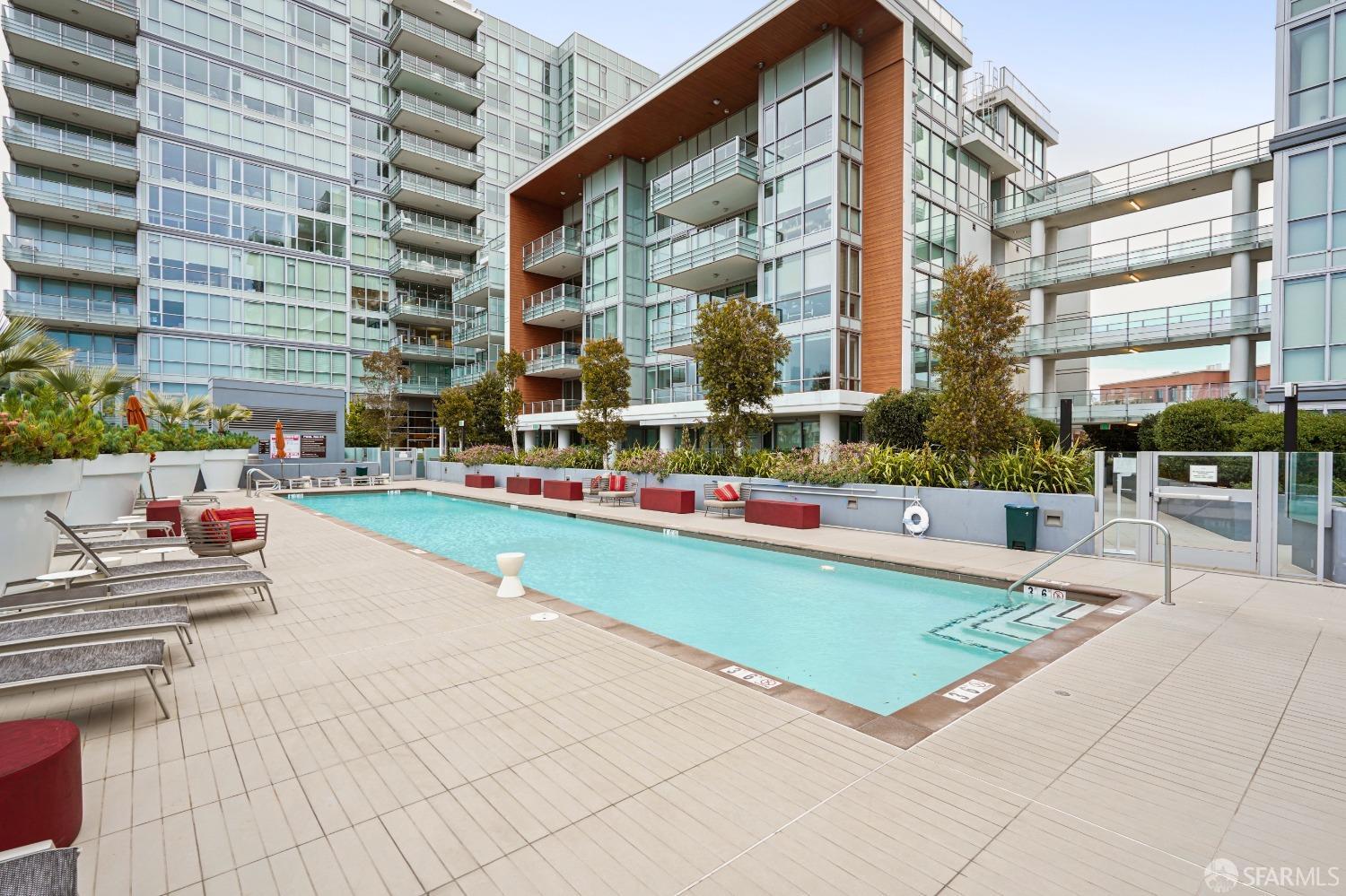 718 Long Bridge Street Unit: 804