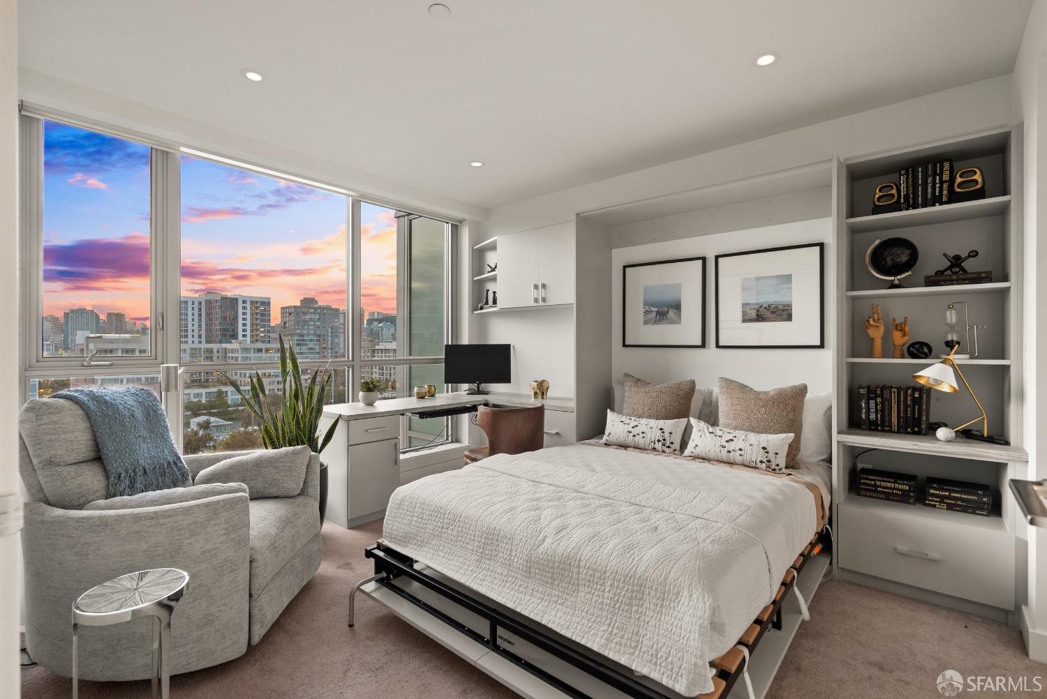 718 Long Bridge Street Unit: 804