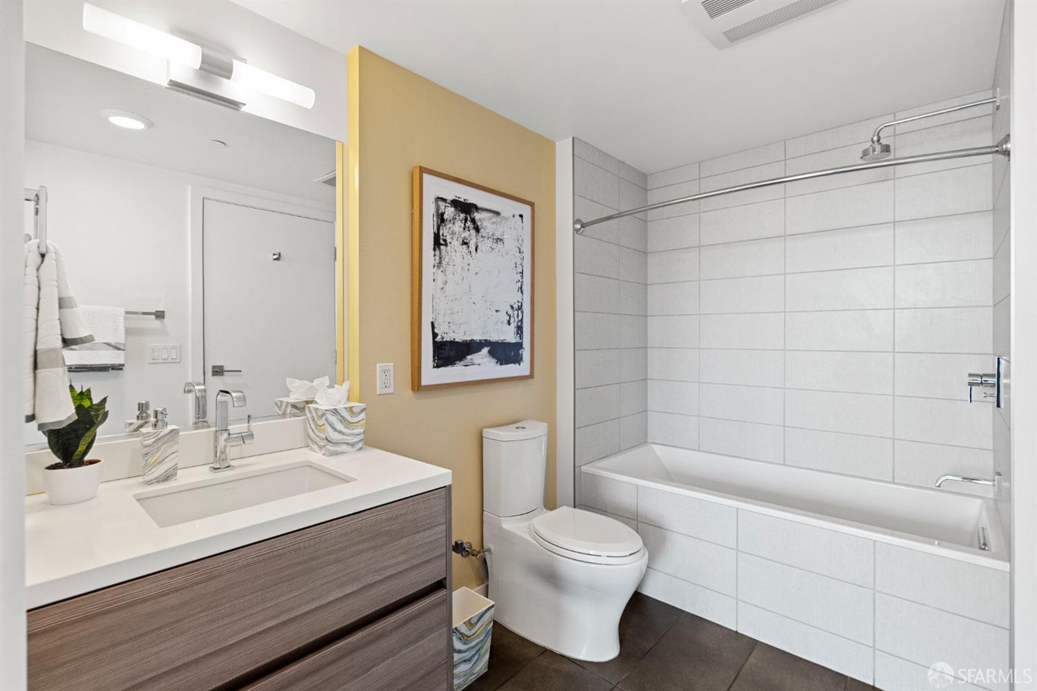 718 Long Bridge Street Unit: 804