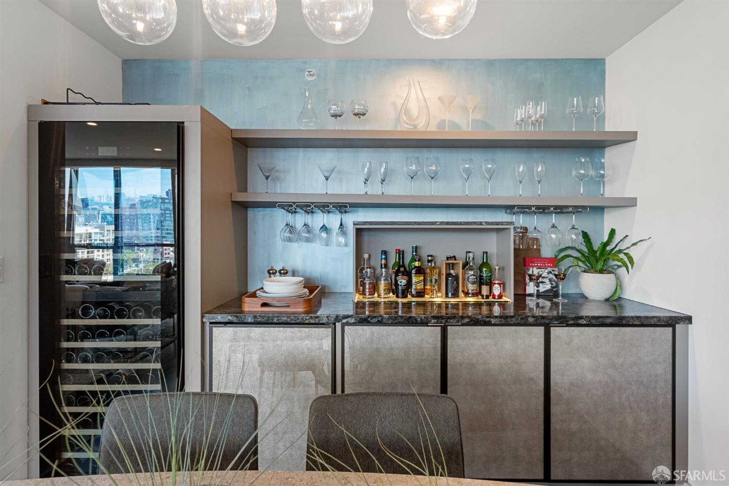 718 Long Bridge Street Unit: 804