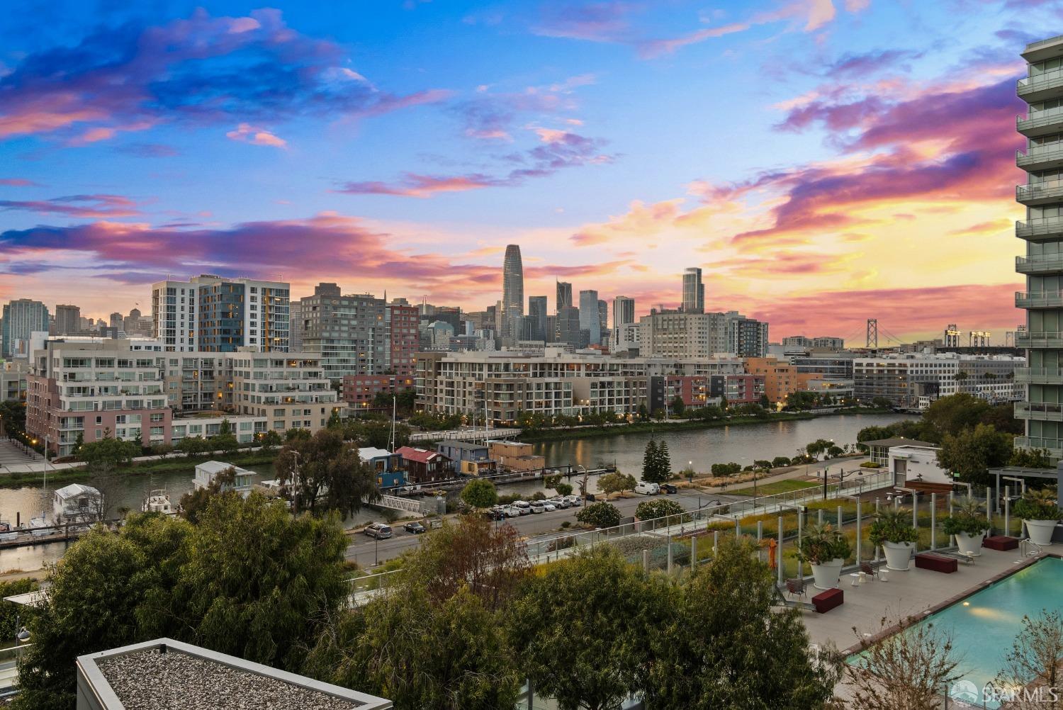 718 Long Bridge Street Unit: 804