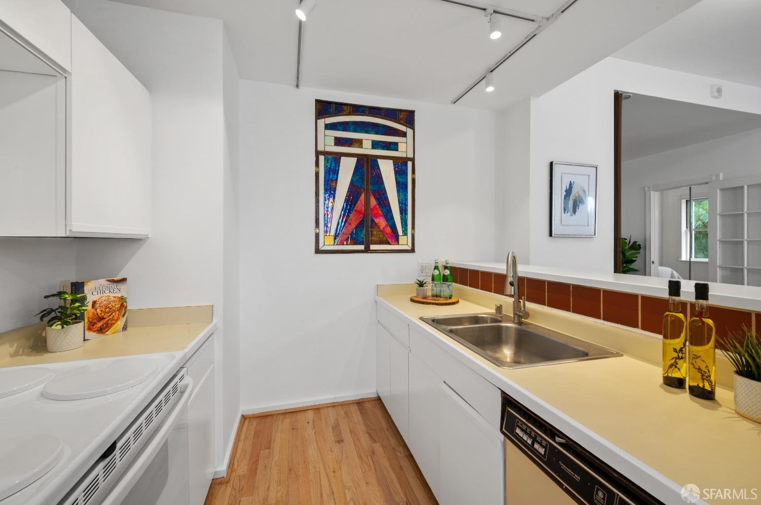 351 Buena Vista Avenue Unit: E304