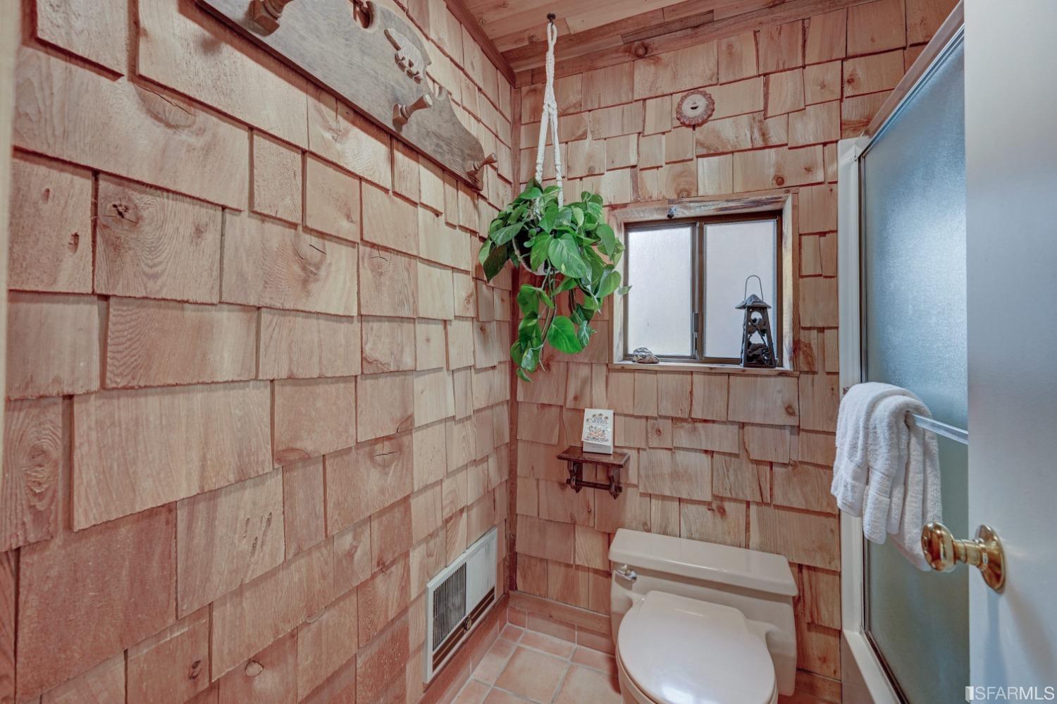 200 Creekside Drive Unit: 81