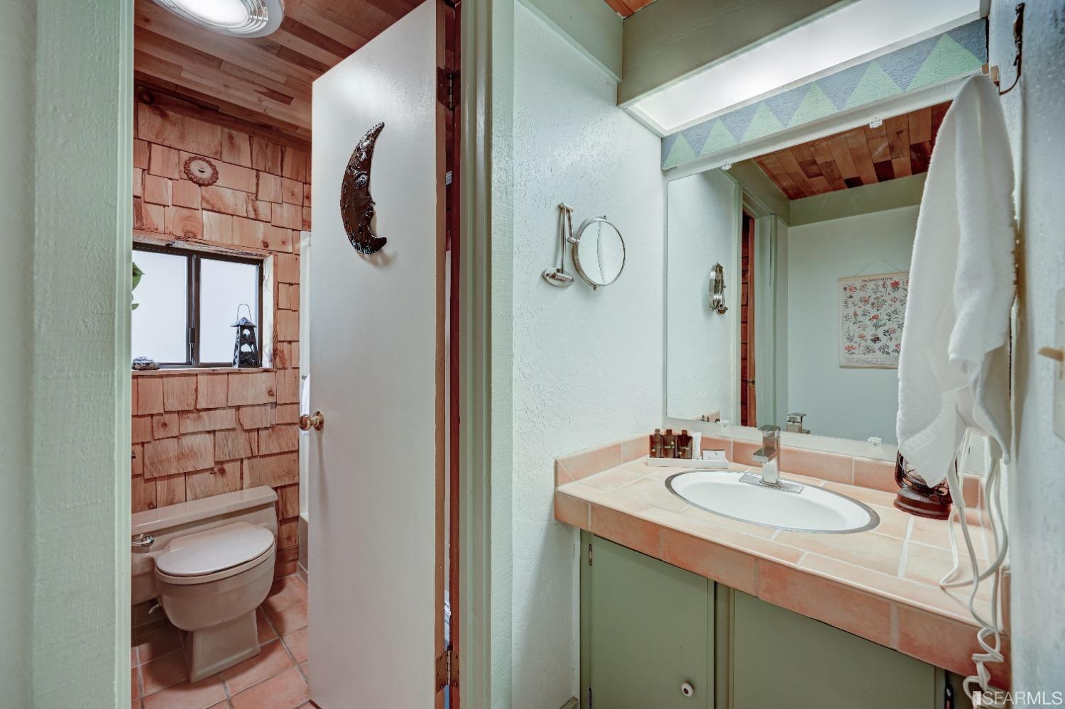 200 Creekside Drive Unit: 81