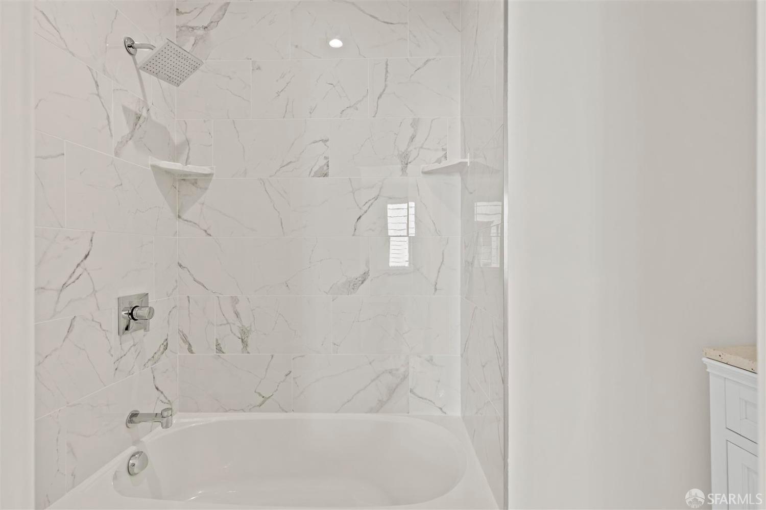 5 Fella Place Unit: 301