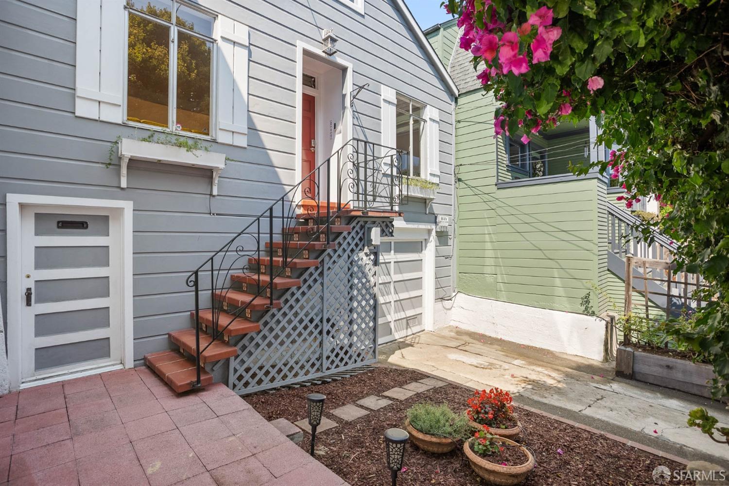 212 Texas Street