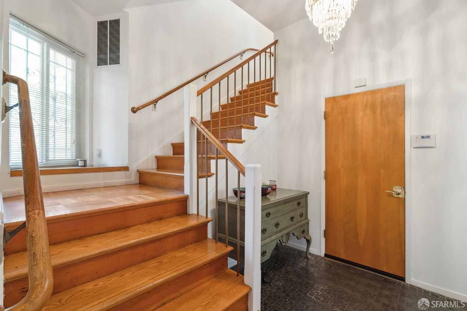 15 Staples Avenue