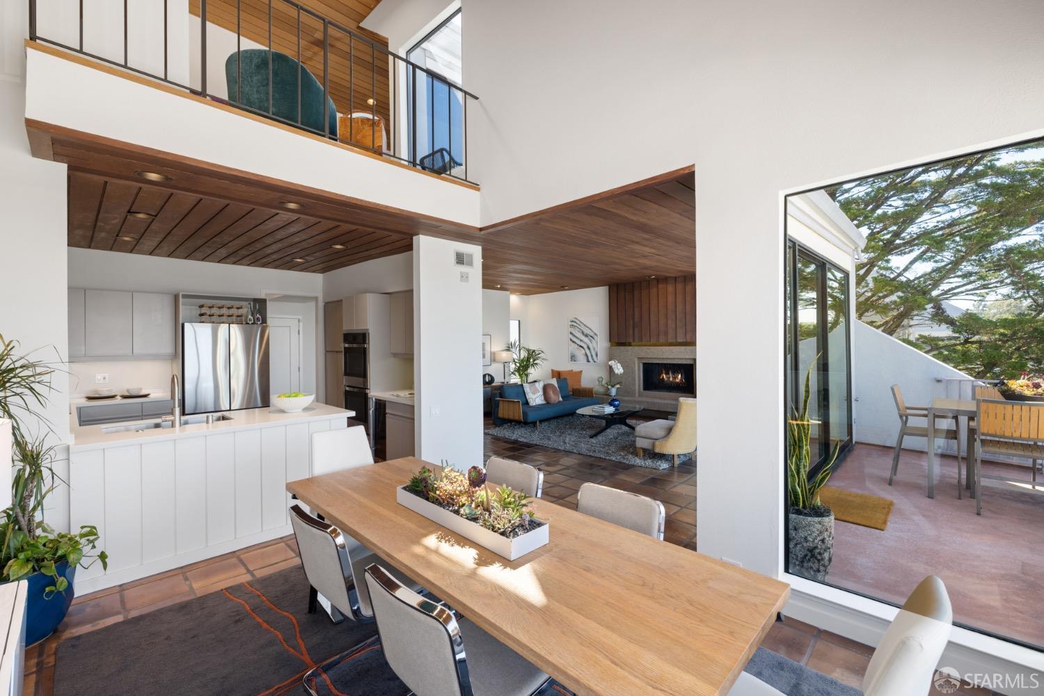 5 N Burnett Avenue Unit: 3