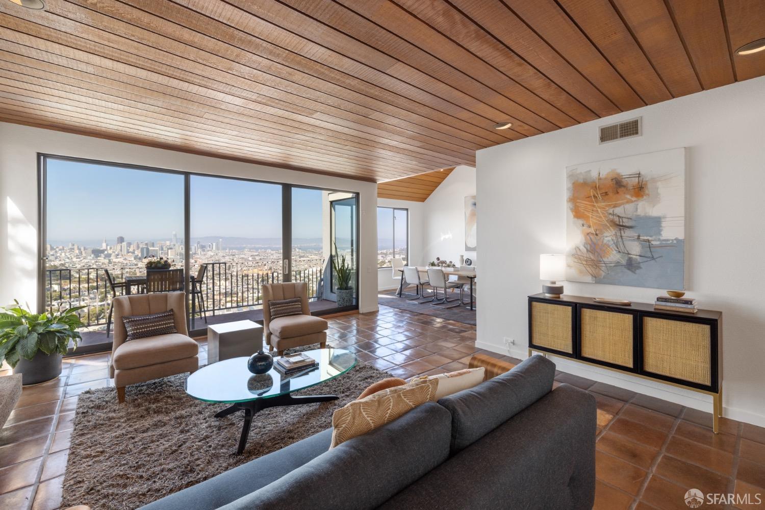 5 N Burnett Avenue Unit: 3