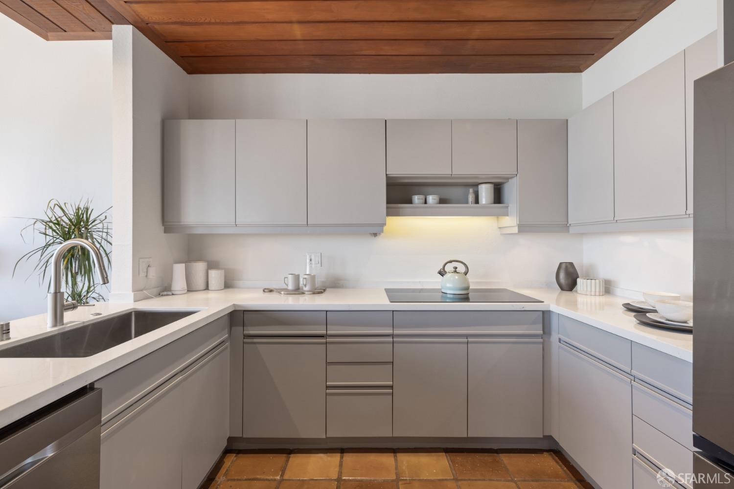 5 N Burnett Avenue Unit: 3