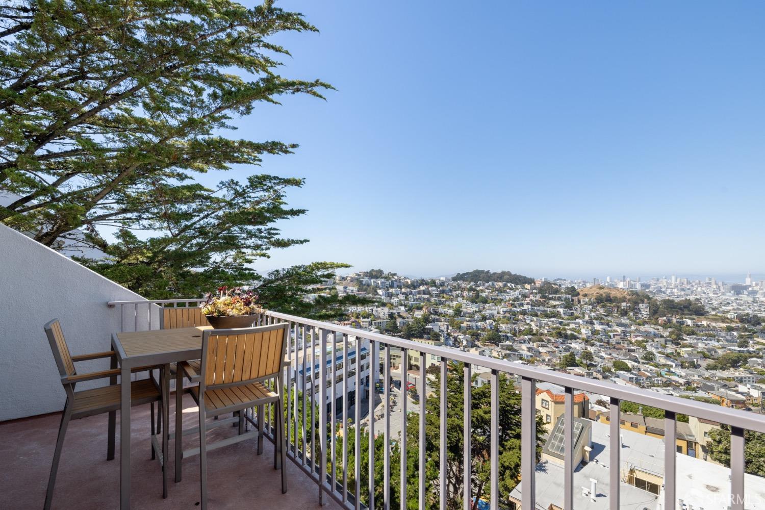 5 N Burnett Avenue Unit: 3