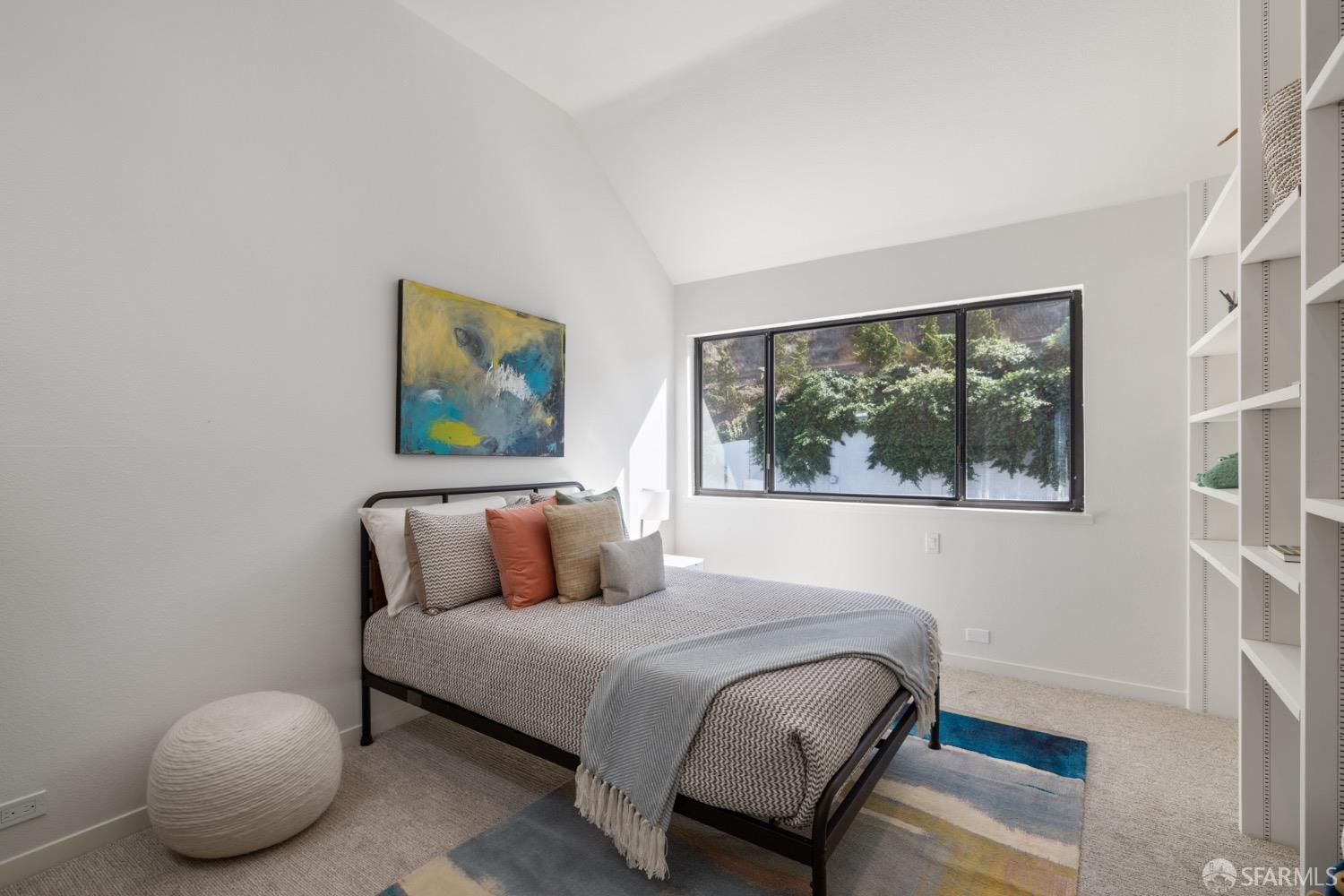 5 N Burnett Avenue Unit: 3