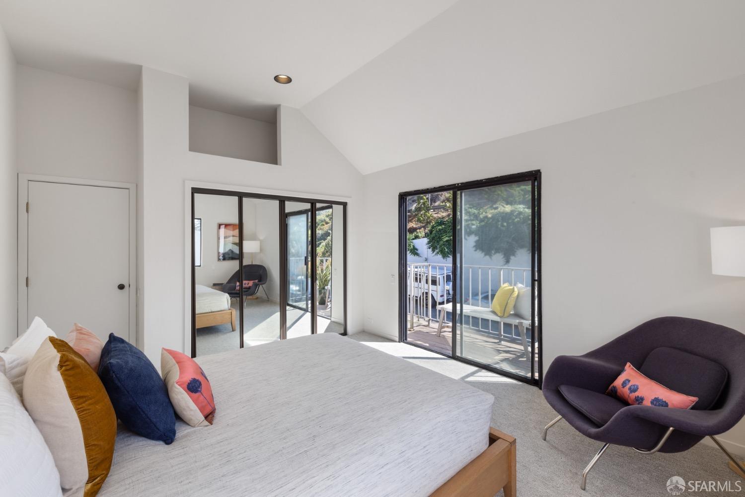 5 N Burnett Avenue Unit: 3