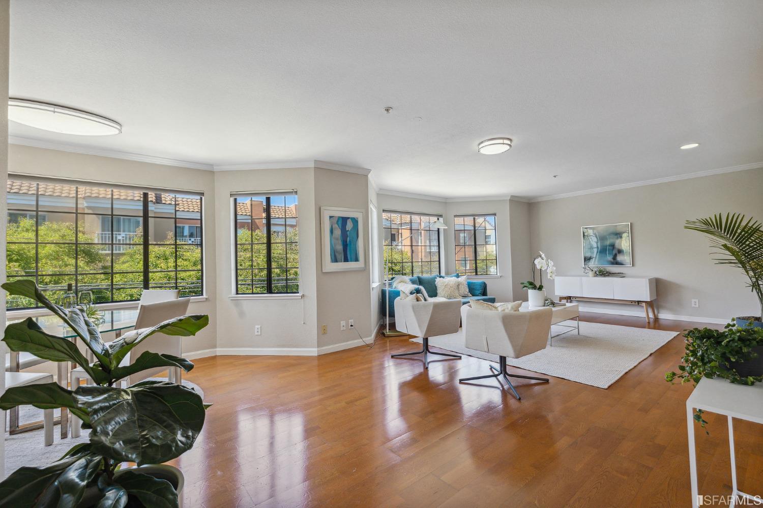 629 Chestnut Street Unit: 301