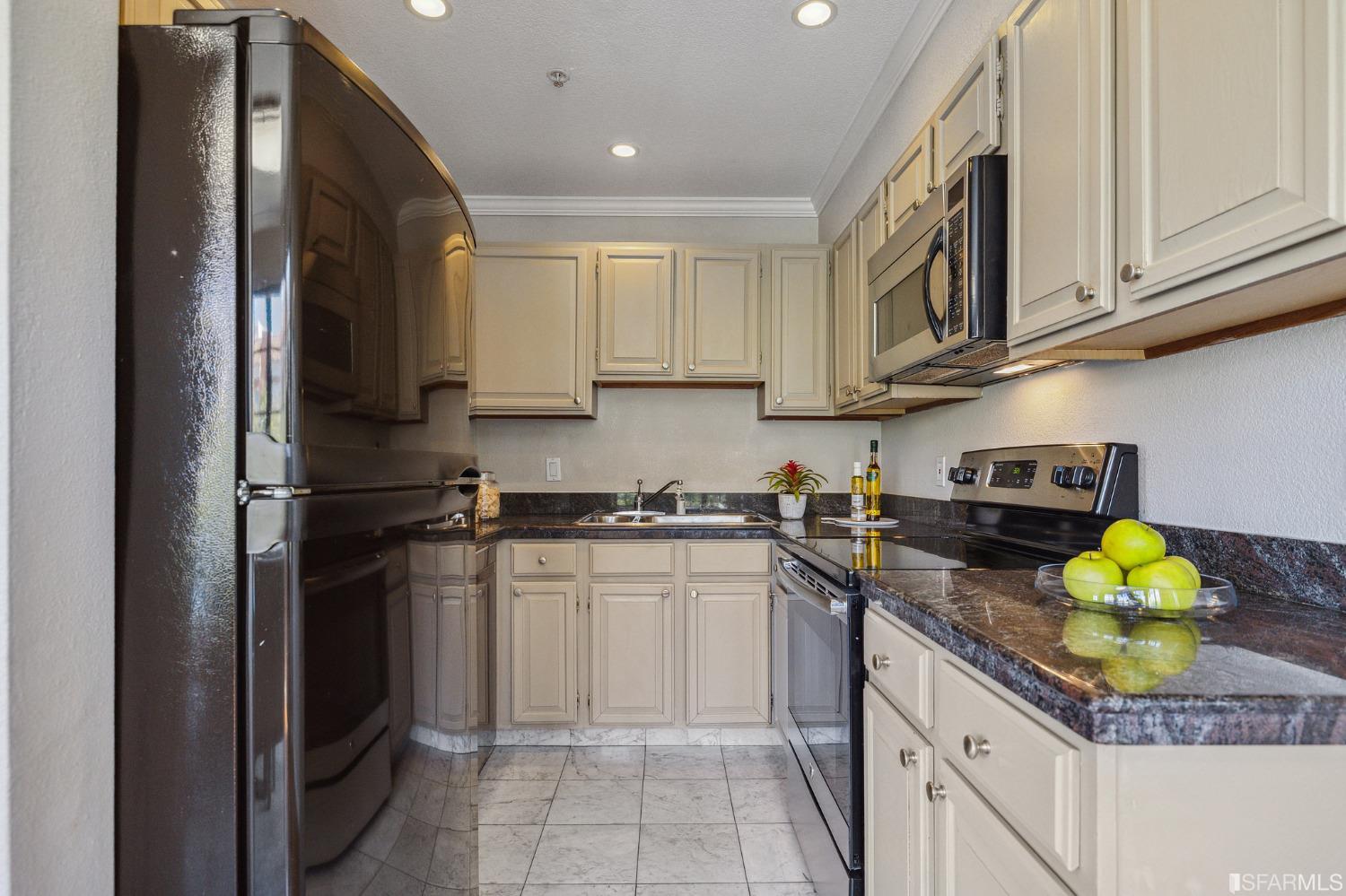 629 Chestnut Street Unit: 301