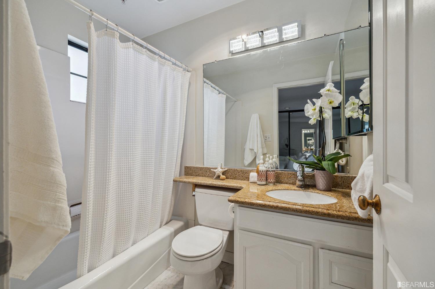 629 Chestnut Street Unit: 301