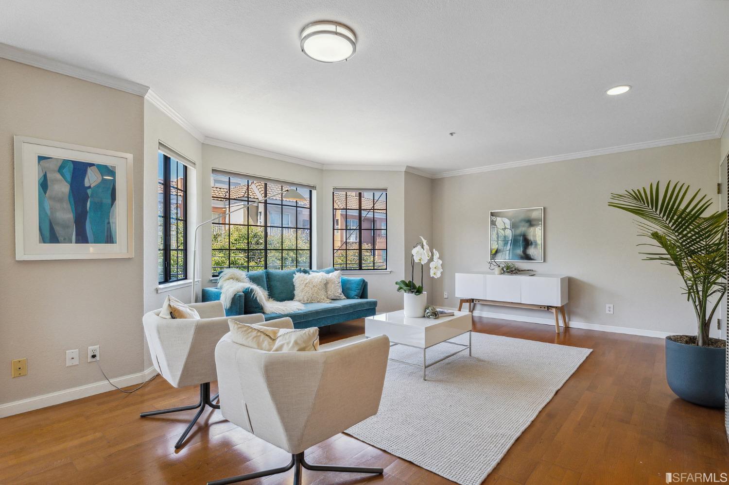 629 Chestnut Street Unit: 301