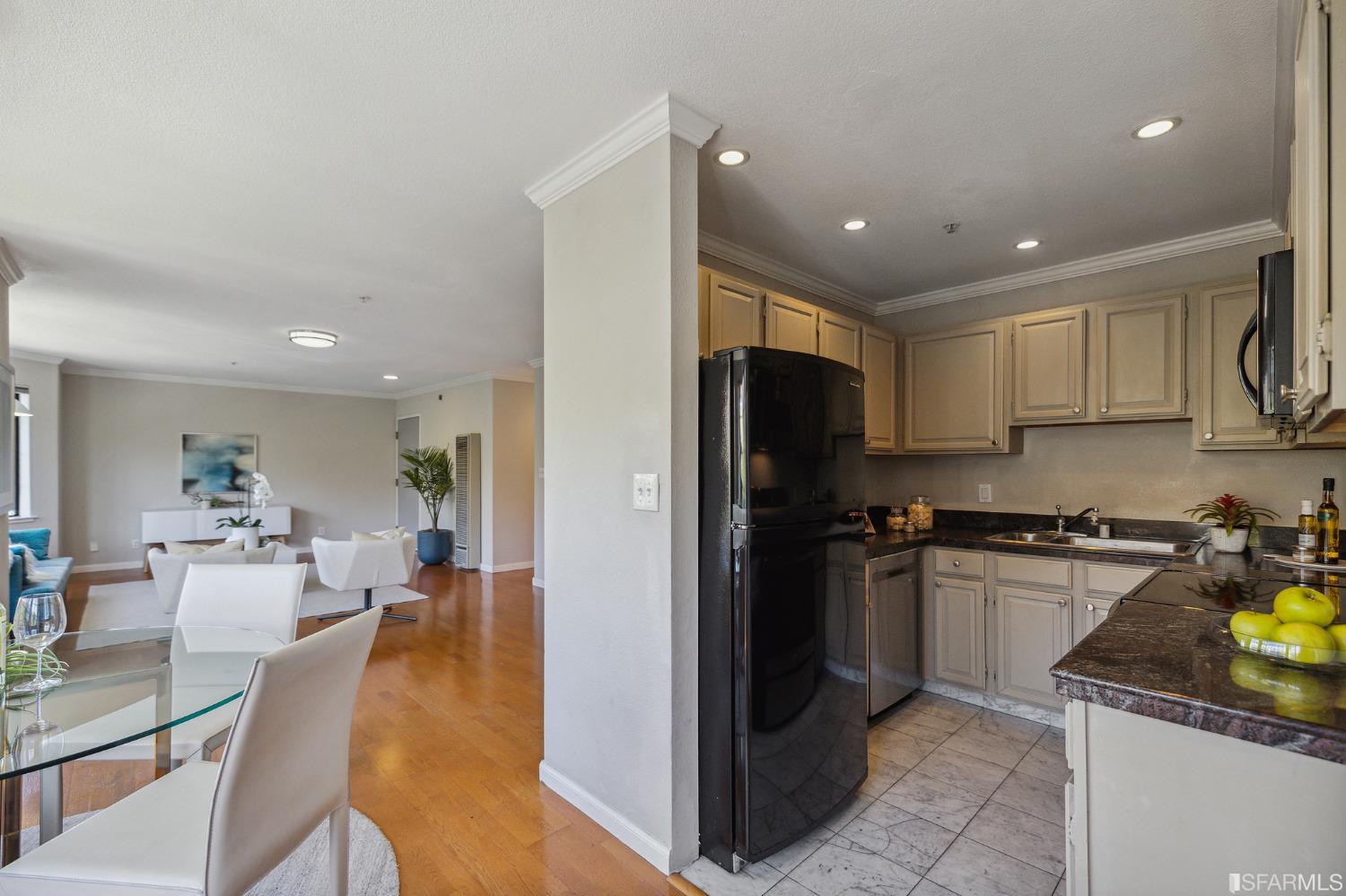 629 Chestnut Street Unit: 301