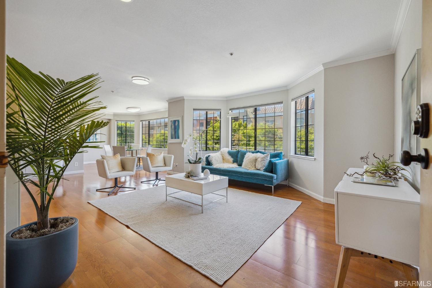 629 Chestnut Street Unit: 301