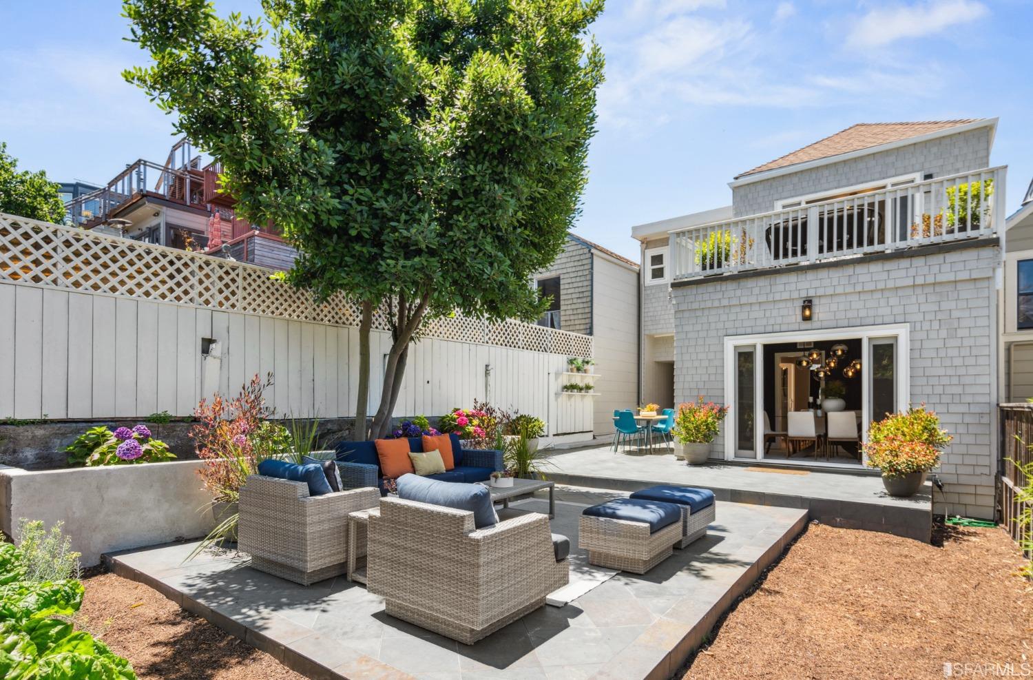 709 San Bruno Avenue