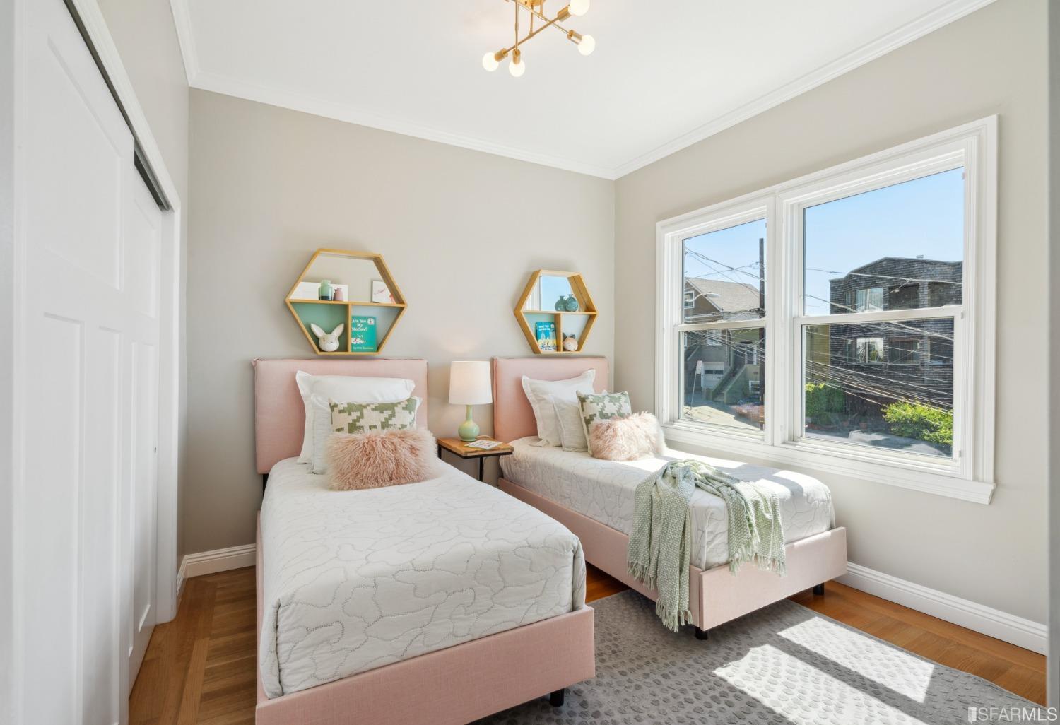 709 San Bruno Avenue