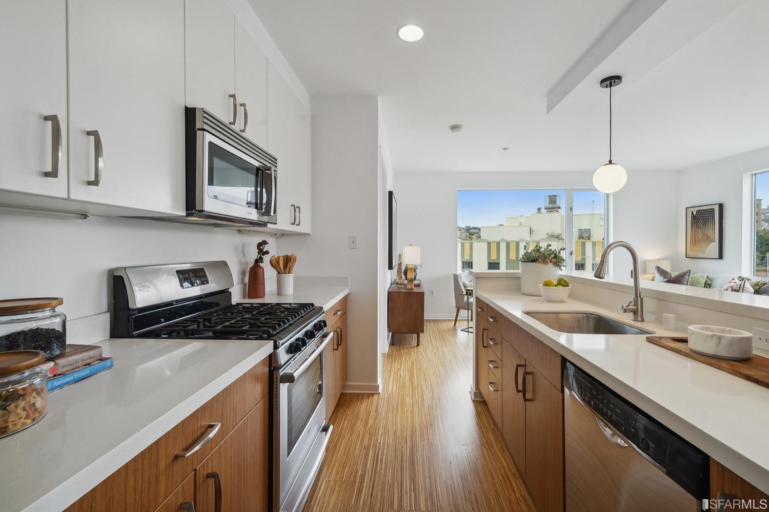 555 Bartlett Street Unit: 404