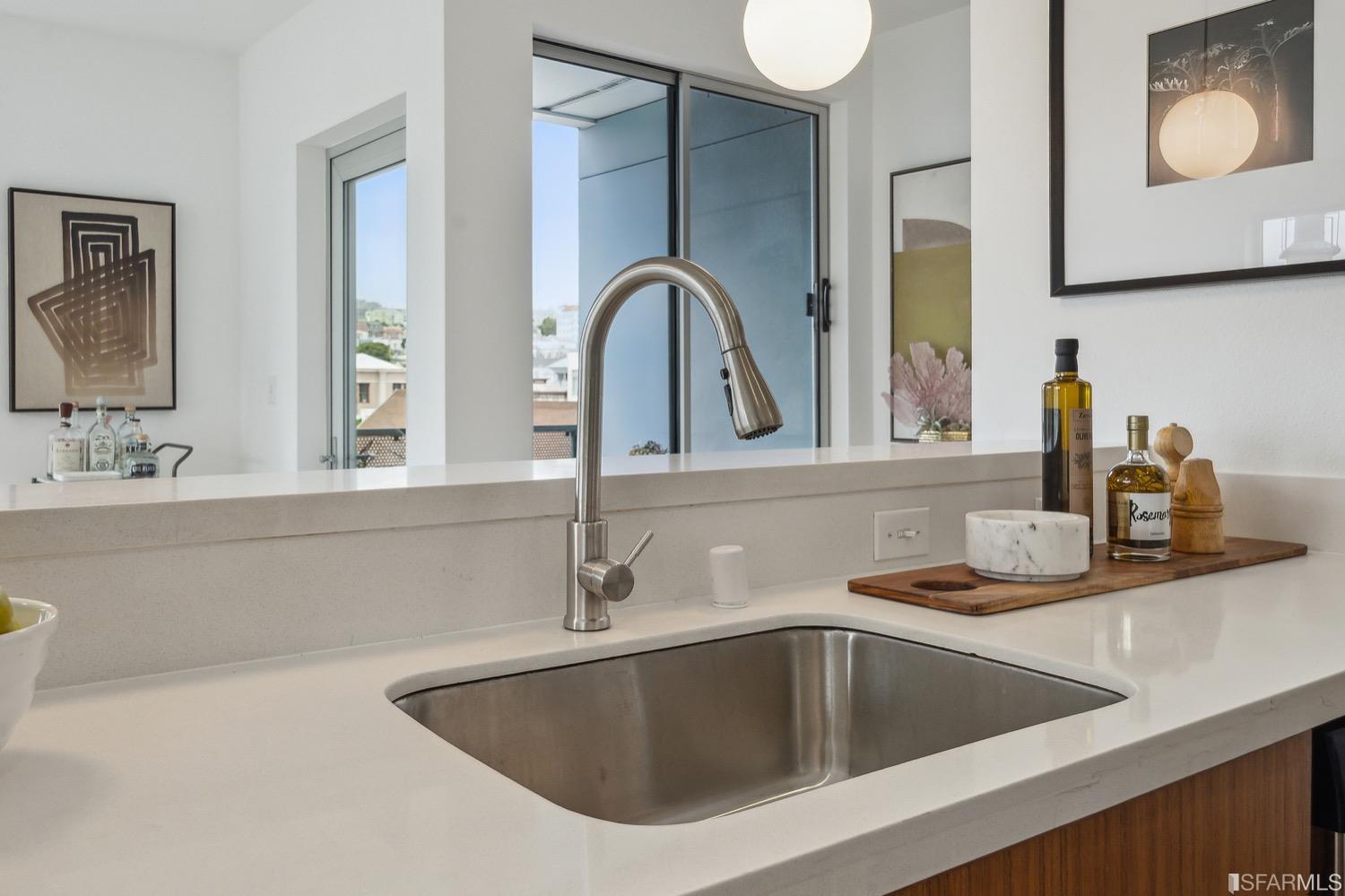 555 Bartlett Street Unit: 404