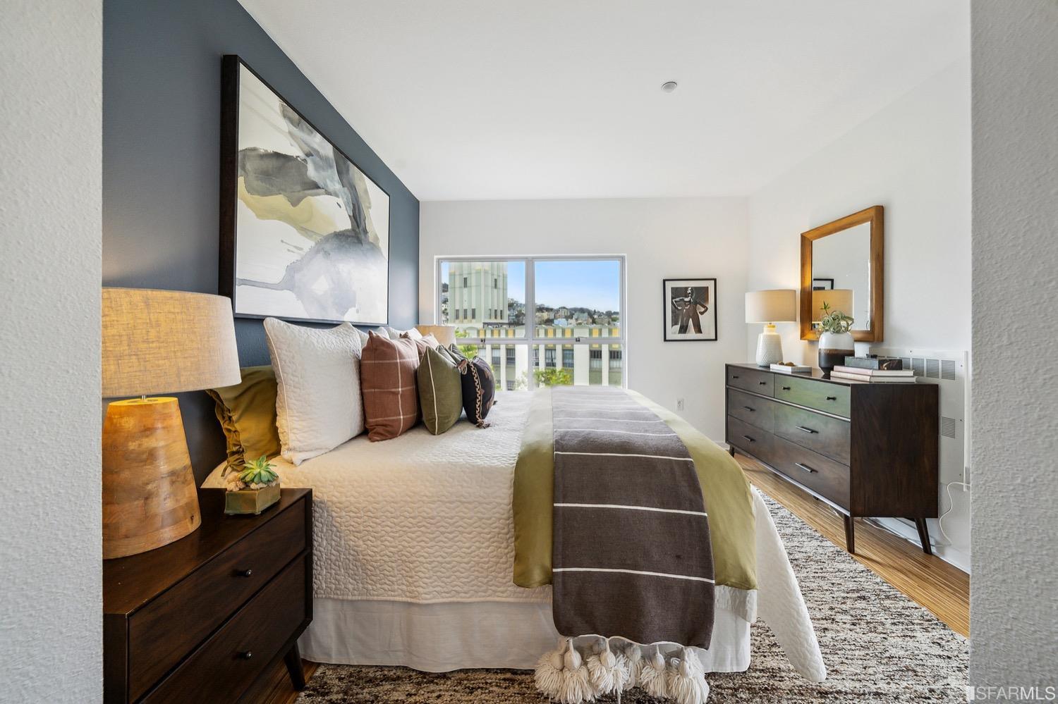 555 Bartlett Street Unit: 404