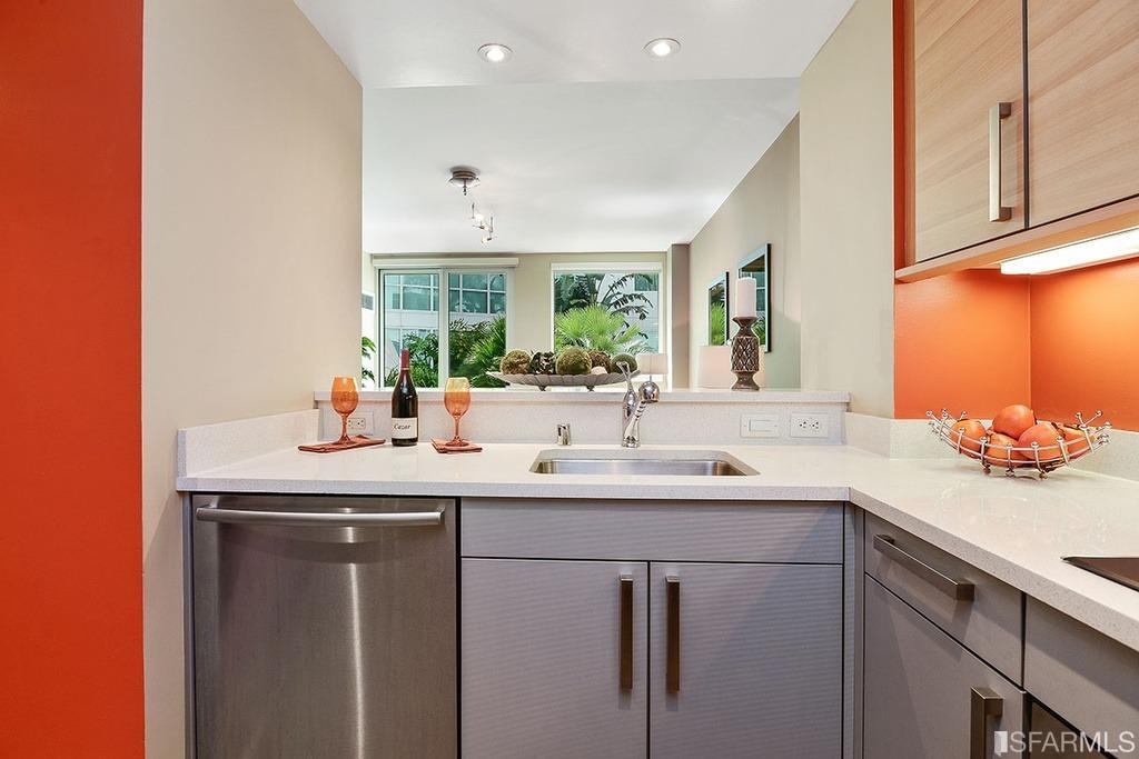 555 4th Street Unit: 438